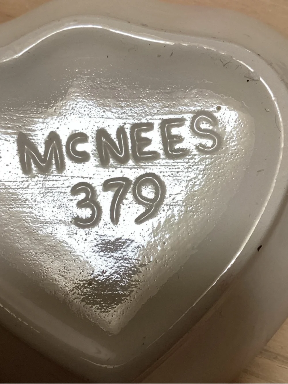 Vintage McNees 379 Charming Heart Shaped Ombré Pink Trinket‎ Jewelry Dish